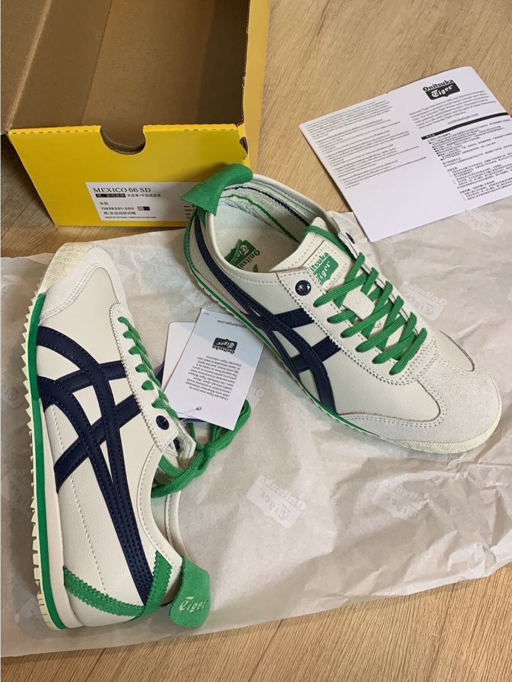 Onitsuka Tiger by Asics Men's Cream Navy Green Mexico 66 SD Sneakers